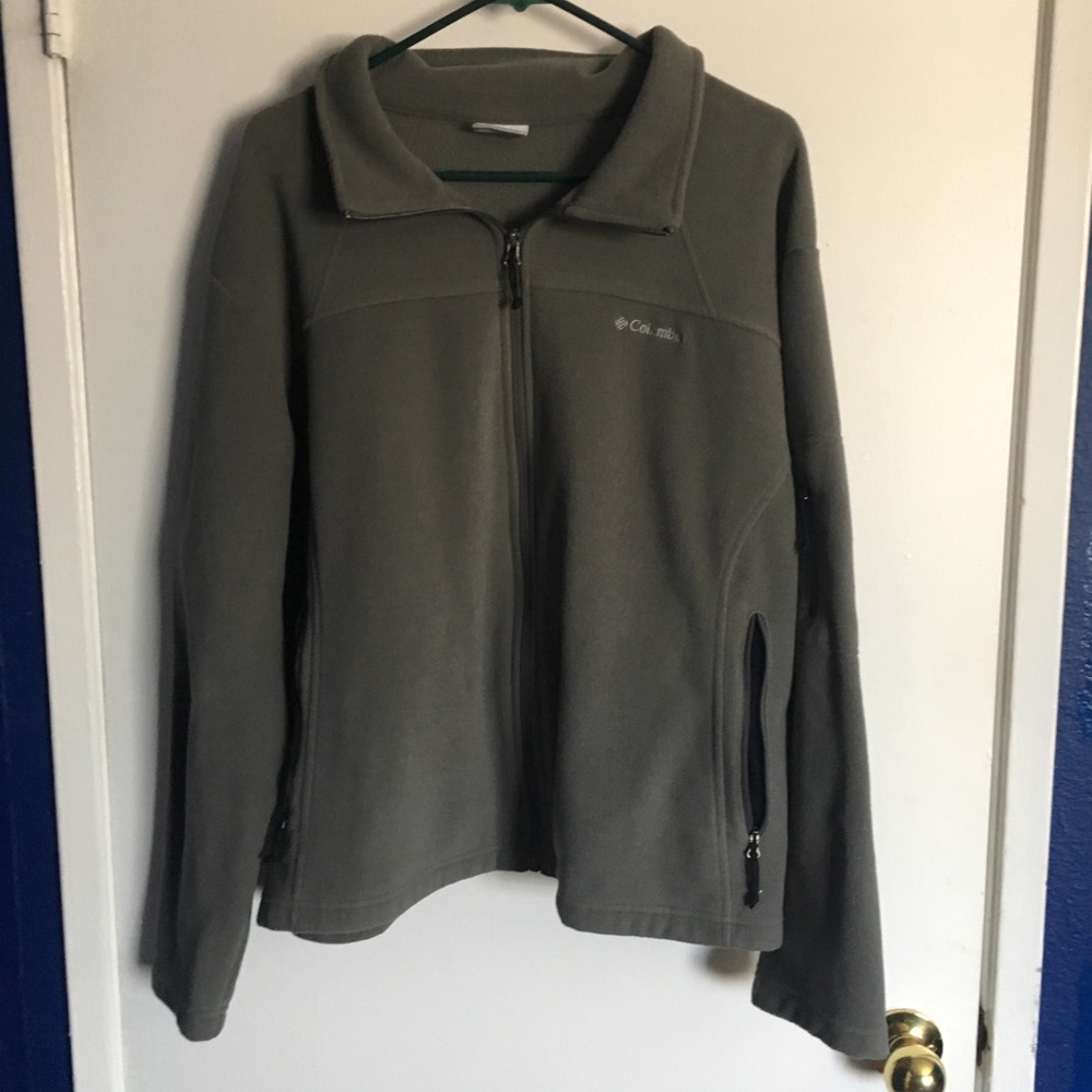 Columbia Men’s Collared gray jacket Size 3X